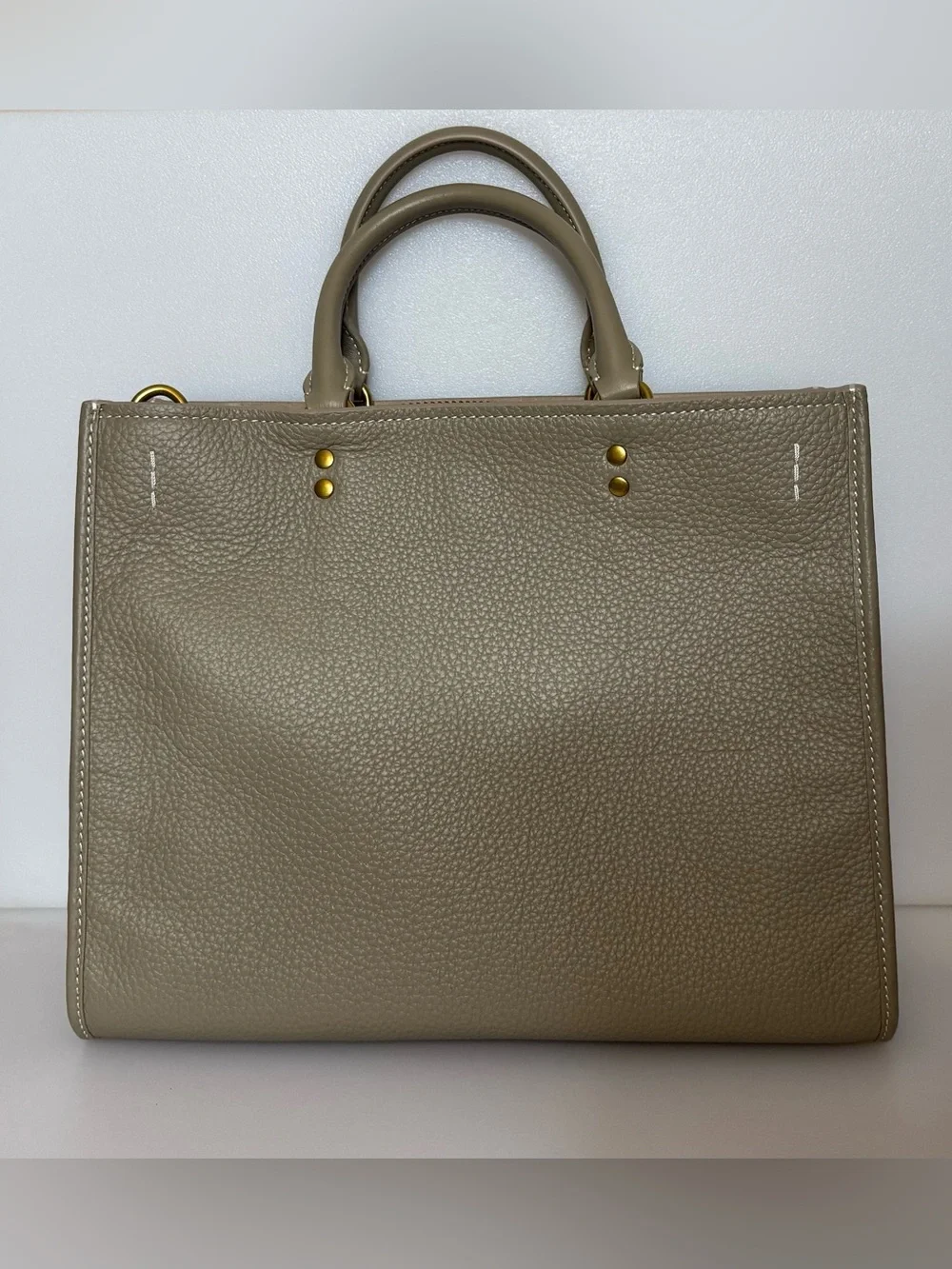 Quince 2lbs hue taupe